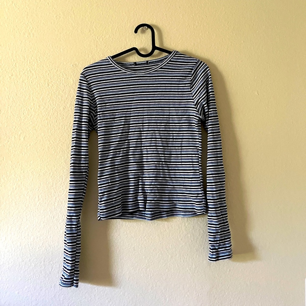 Ribbed stripped blue and black long sleeve shirt